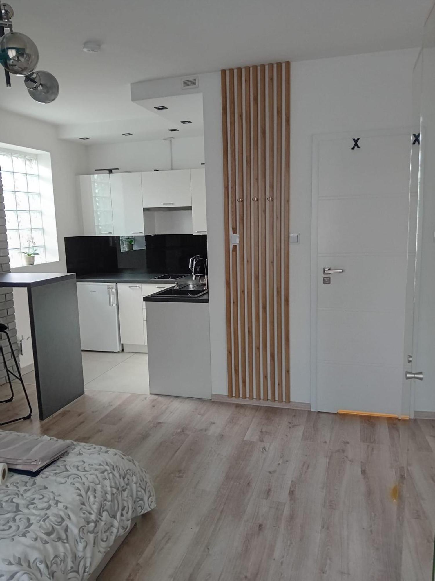 Apartament Z Lozem Malzenskim - Bezplatny Parking Poznań Extérieur photo